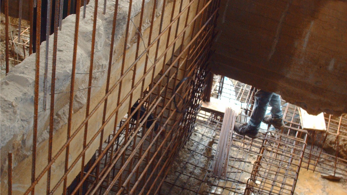 AKTI ZEUS  HOTEL IN HERAKLION CRETE