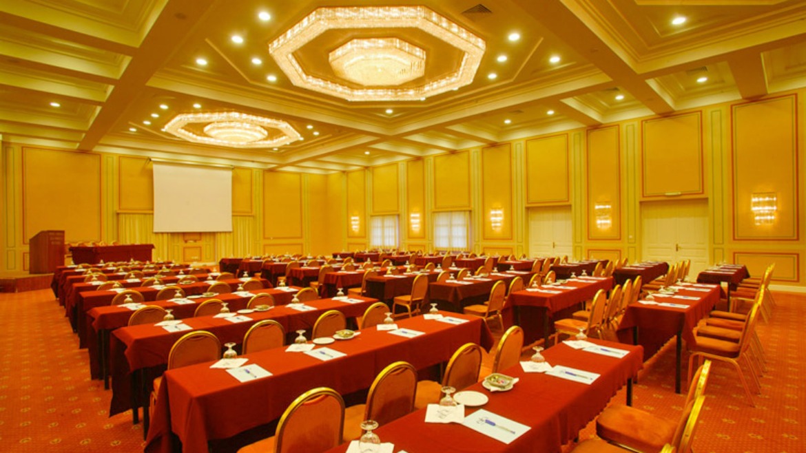 AMALIA HOTEL IN KALAMPAKA