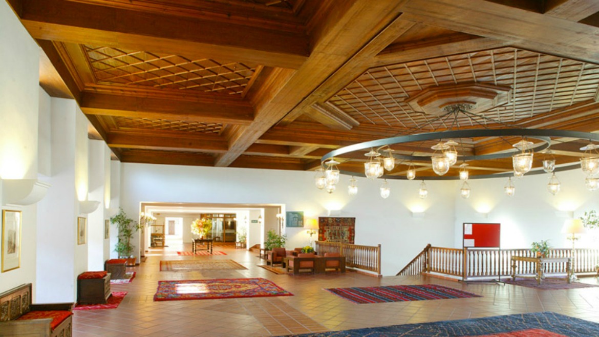 AMALIA HOTEL IN KALAMPAKA