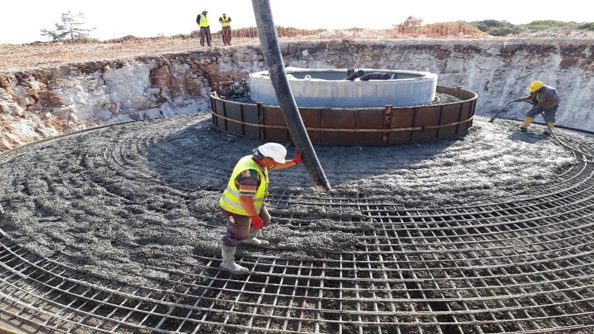 WIND TURBINES’ FOUNDATIONS DESIGN REVIEW