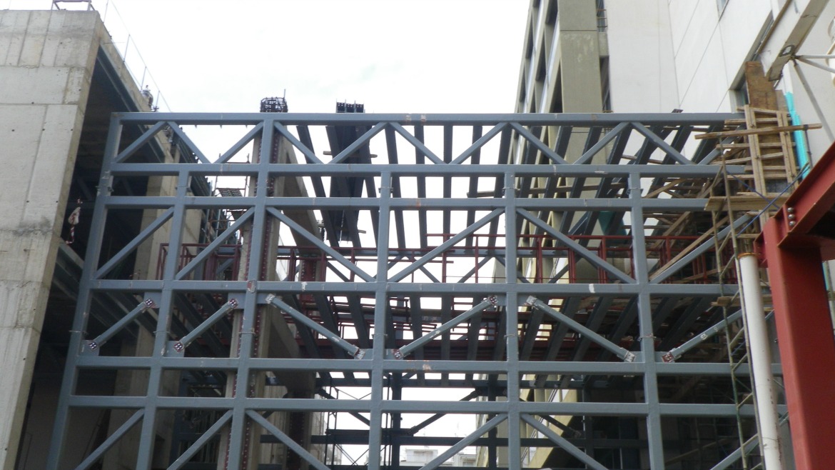 NEW WING FOR SURGERIES AND AUXILIARY USES AT EVAGGELISMOS HOSPITAL, ATHENS