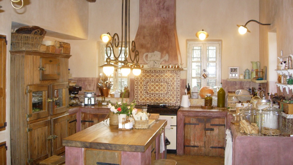 RESIDENCE IN KALAMOS, ATTIKI