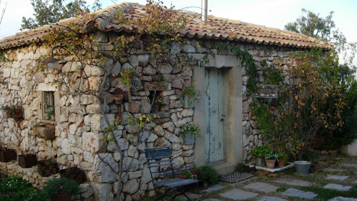 RESIDENCE IN KALAMOS, ATTIKI