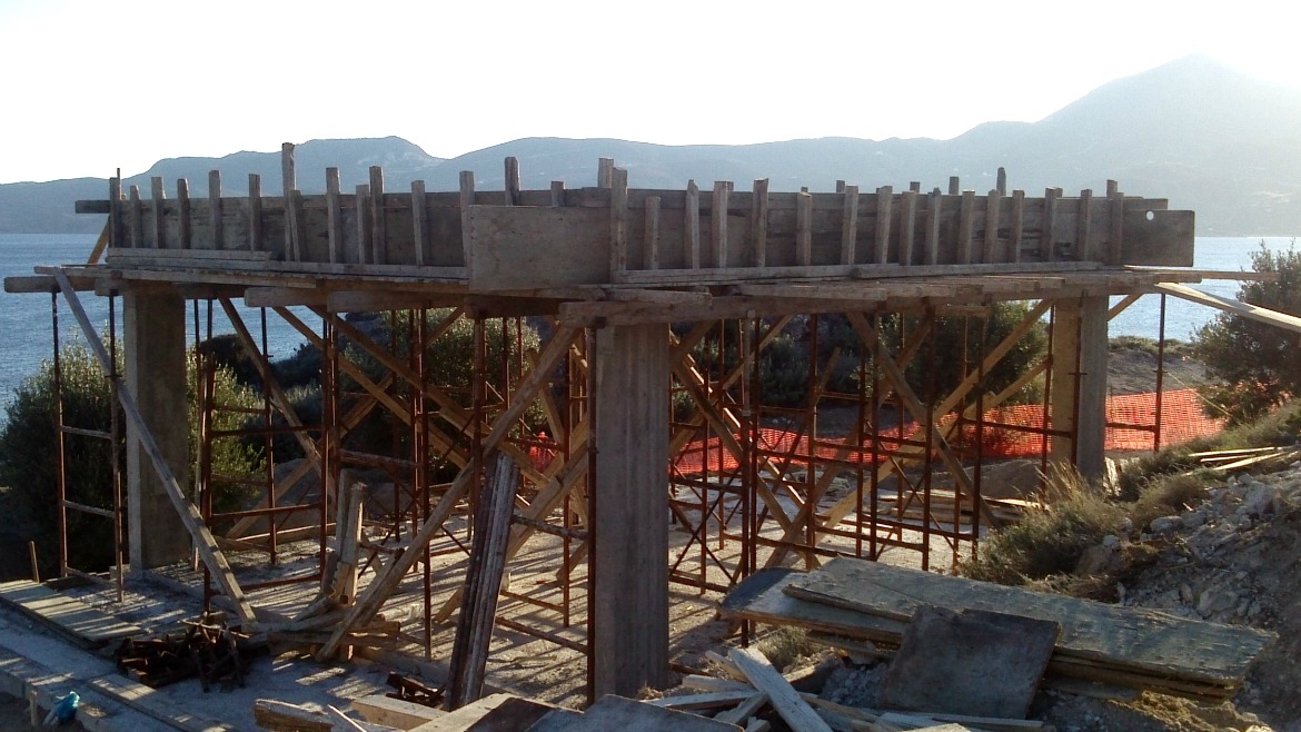 TOURIST RESIDENCIAL COMPLEX IN MILOS ISLAND