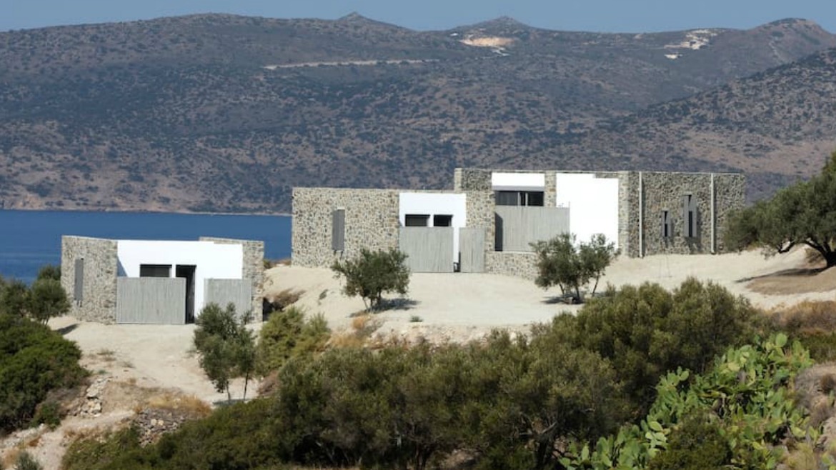 TOURIST RESIDENCIAL COMPLEX IN MILOS ISLAND