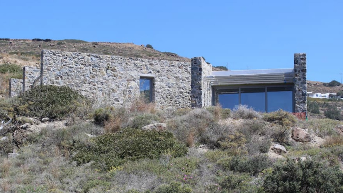 TOURIST RESIDENCIAL COMPLEX IN MILOS ISLAND