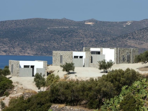 TOURIST RESIDENCIAL COMPLEX IN MILOS ISLAND