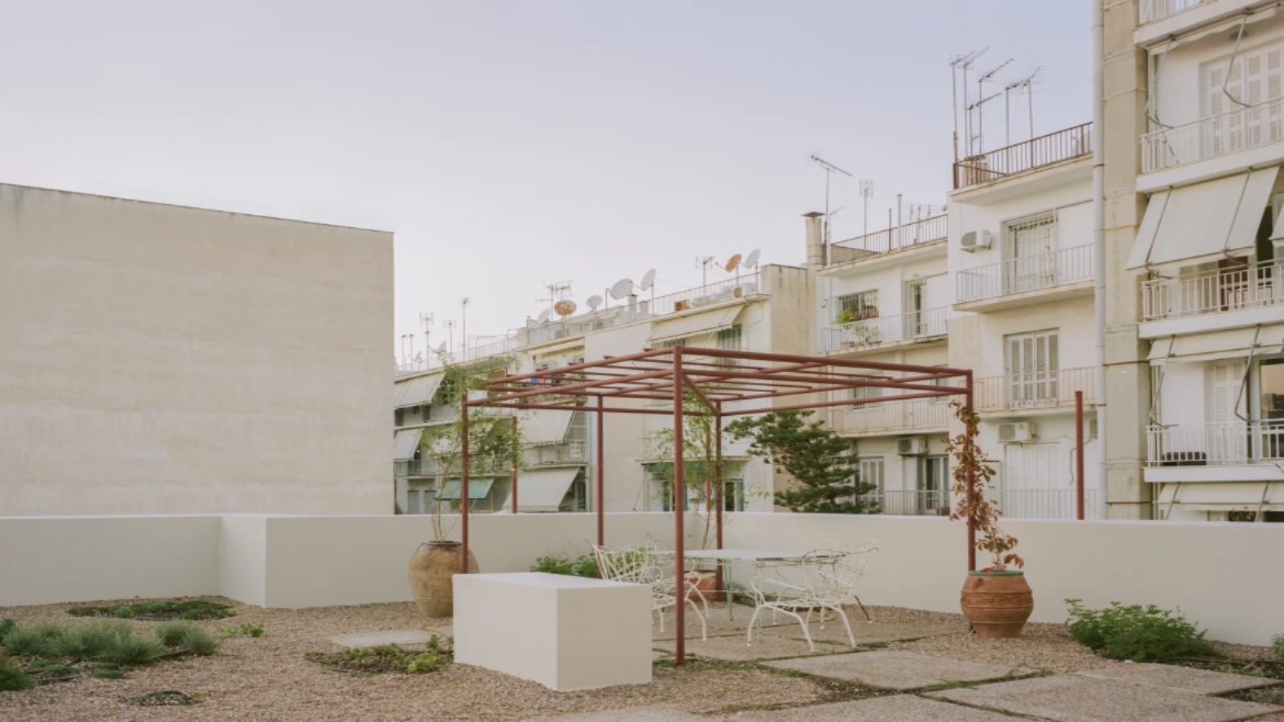 REFURBISHMENT OF A 2-STOREY BUILDING IN KΙPSELI, ATHENS