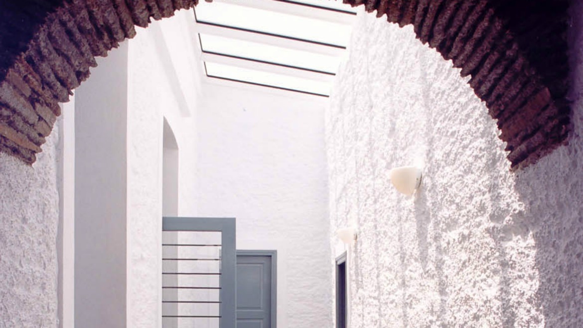 MAINTENANCE AND STRENGTHENING WORKS AND REPLACEMENT OF FLOORS AT AN EXISTING MANSION IN SIFNOS ISLAND MAINTENANCE AND STRENGTHENING WORKS AND REPLACEMENT OF FLOORS AT AN EXISTING MANSION IN SIFNOS ISLAND