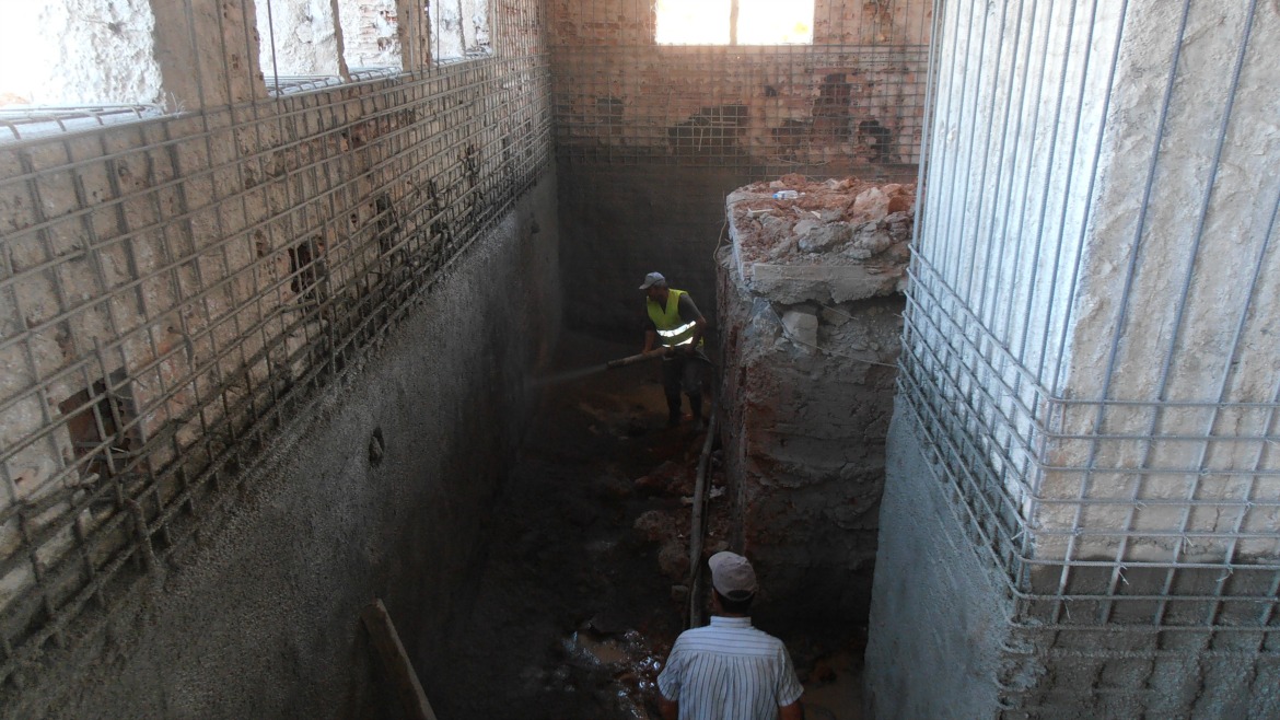 PRE-SEISMIC STRENGTHENING OF KALAMATA HOSPITAL FOR ITS TRANSFORMATION INTO THE NEW CITY OF KALAMATA ADMINISTRATION BUILDING PRE-SEISMIC STRENGTHENING OF KALAMATA HOSPITAL FOR ITS TRANSFORMATION INTO THE NEW CITY OF KALAMATA ADMINISTRATION BUILDING