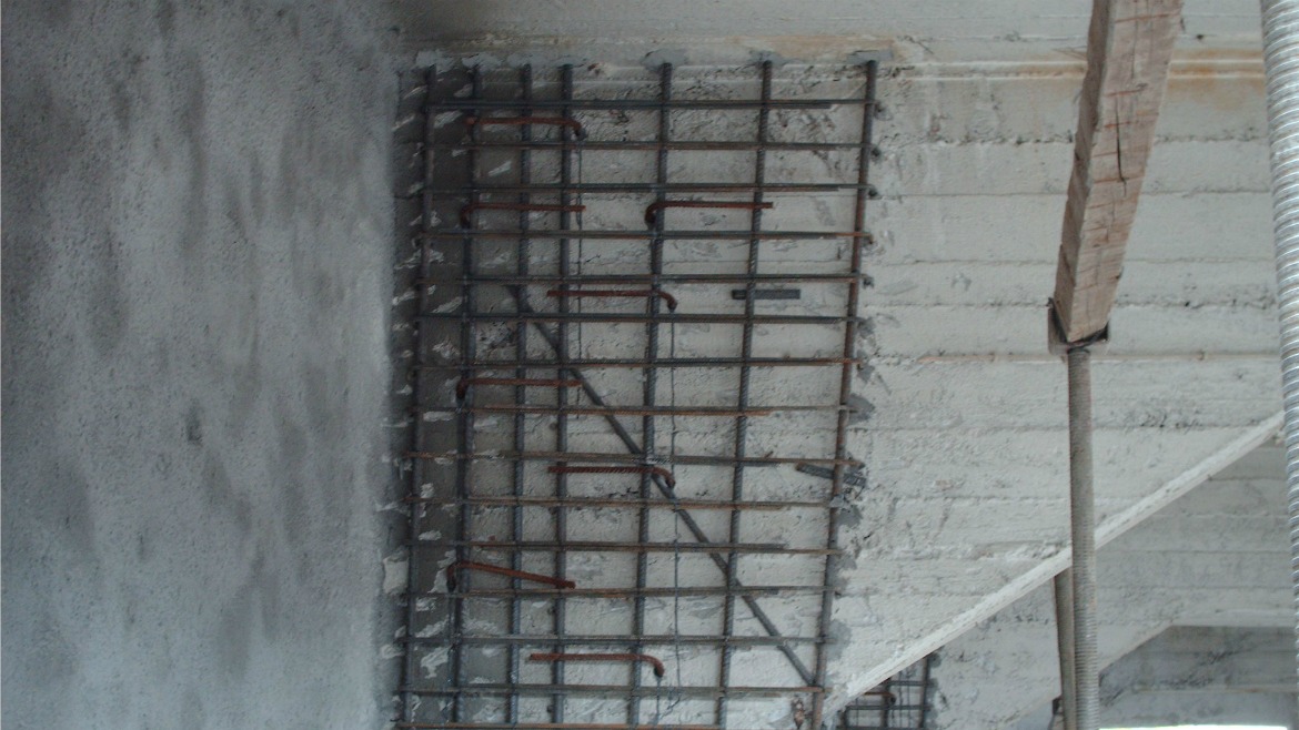 ADDITION OF 3 STORIES TO AN EXISTING SINGLE-STORY BUILDING IN GAZI, ATHENS