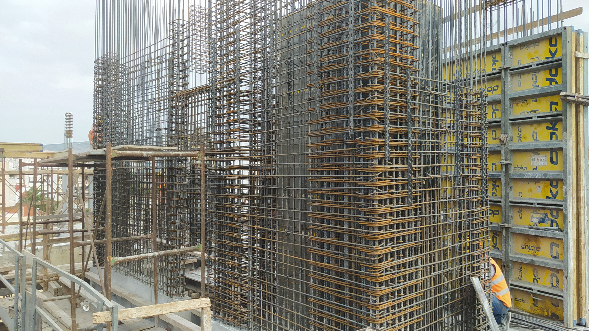 RESIDENTIAL MULTI-STOREY BUILDING IN MOSCHATO, ATTICA